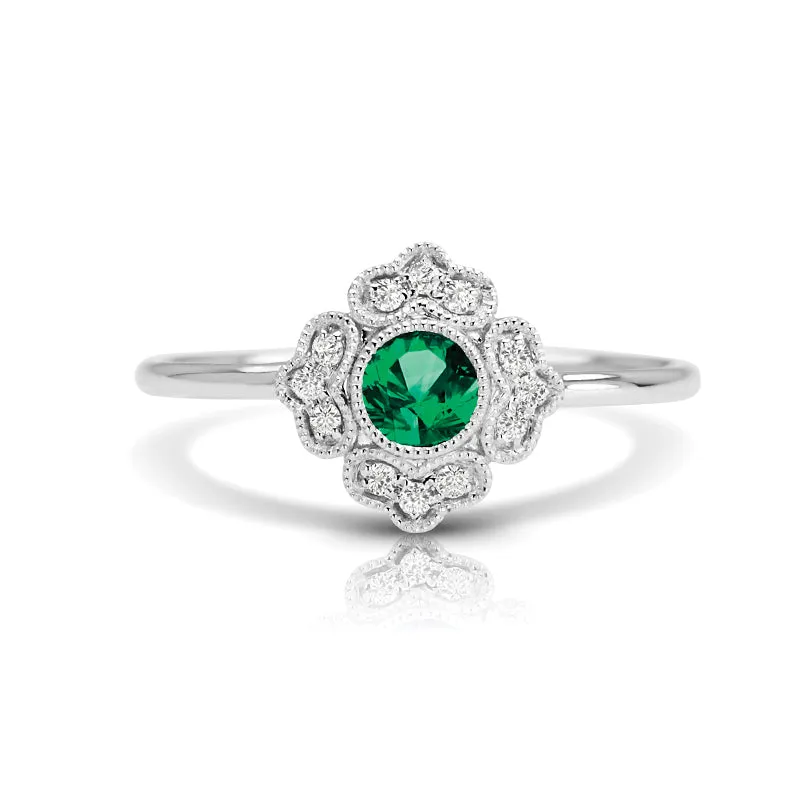 14kt Gold 1/15 ct tw Vintage Ring F VS Diamonds Emerald Center
