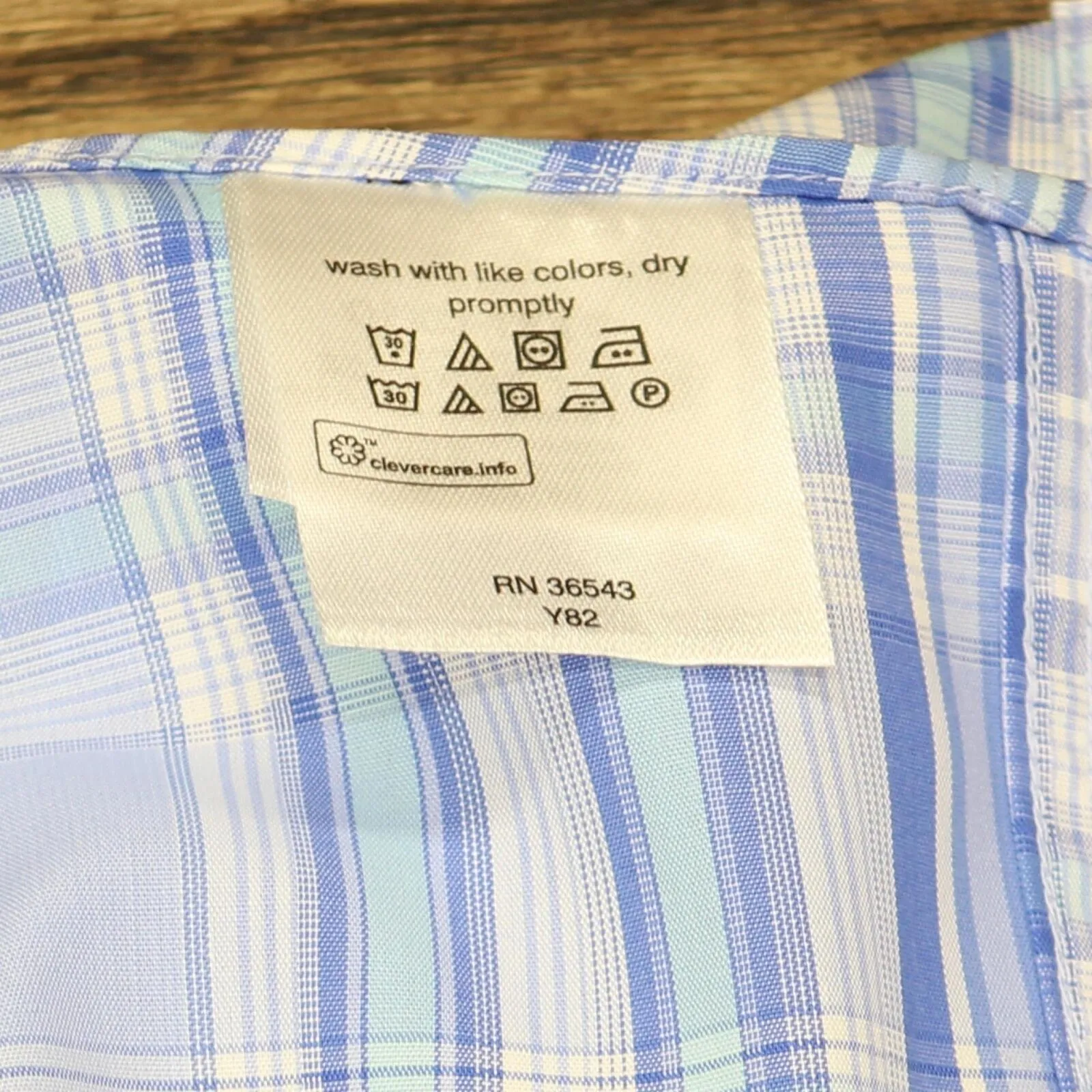 Eagle Men's Non-Iron Stretch Collar Plaid Dress Shirt Lake Blue M 15 32-33
