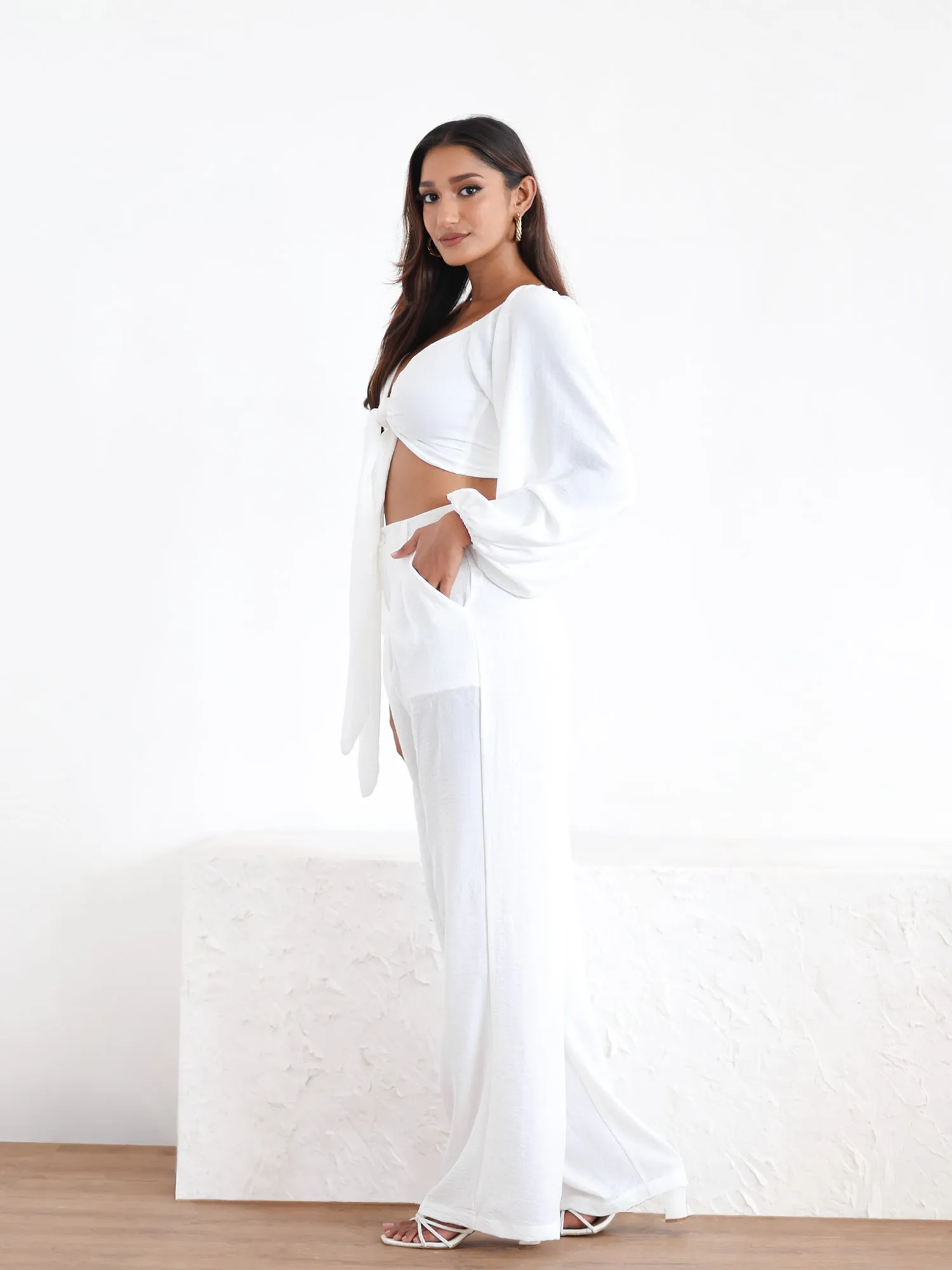Front Tieup Baloon Sleeve Top
