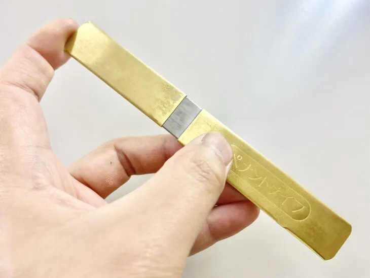 Kiridashi knife with brass handle and sheath (Yoshiharu Hamono)