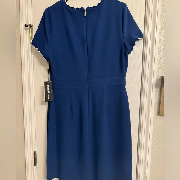 NWT Karl Lagerfeld Paris Royal Blue Polyester Scalloped Sheath Dress