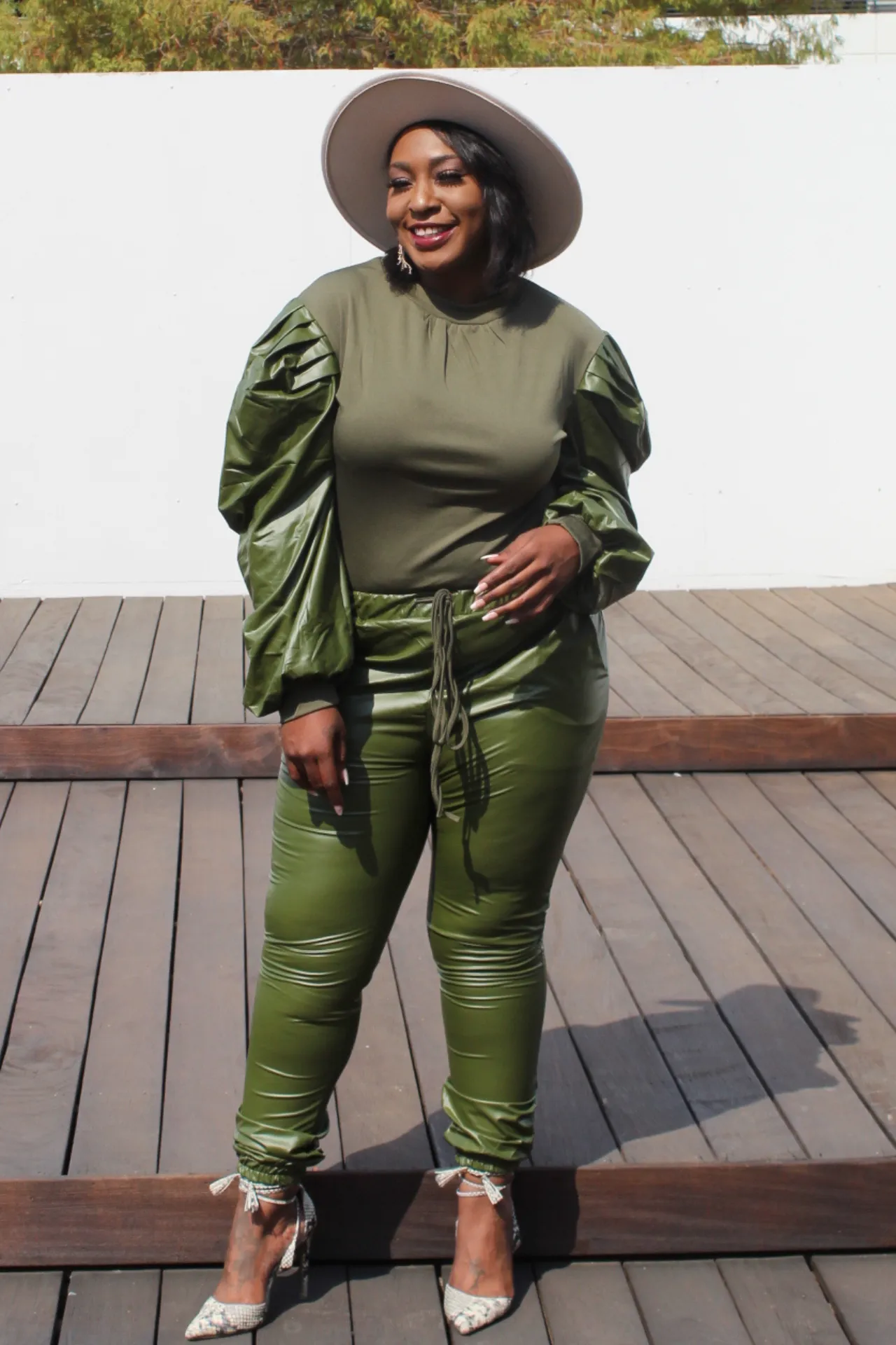 Plus Size Puff Sleeve and Drawstring Joggers Set