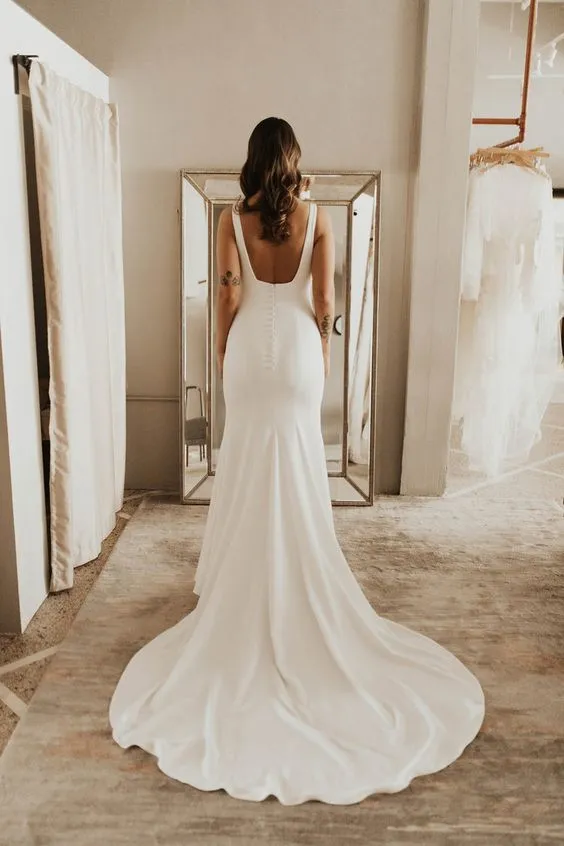 Simple Sheath Wedding Gown with Slight Train