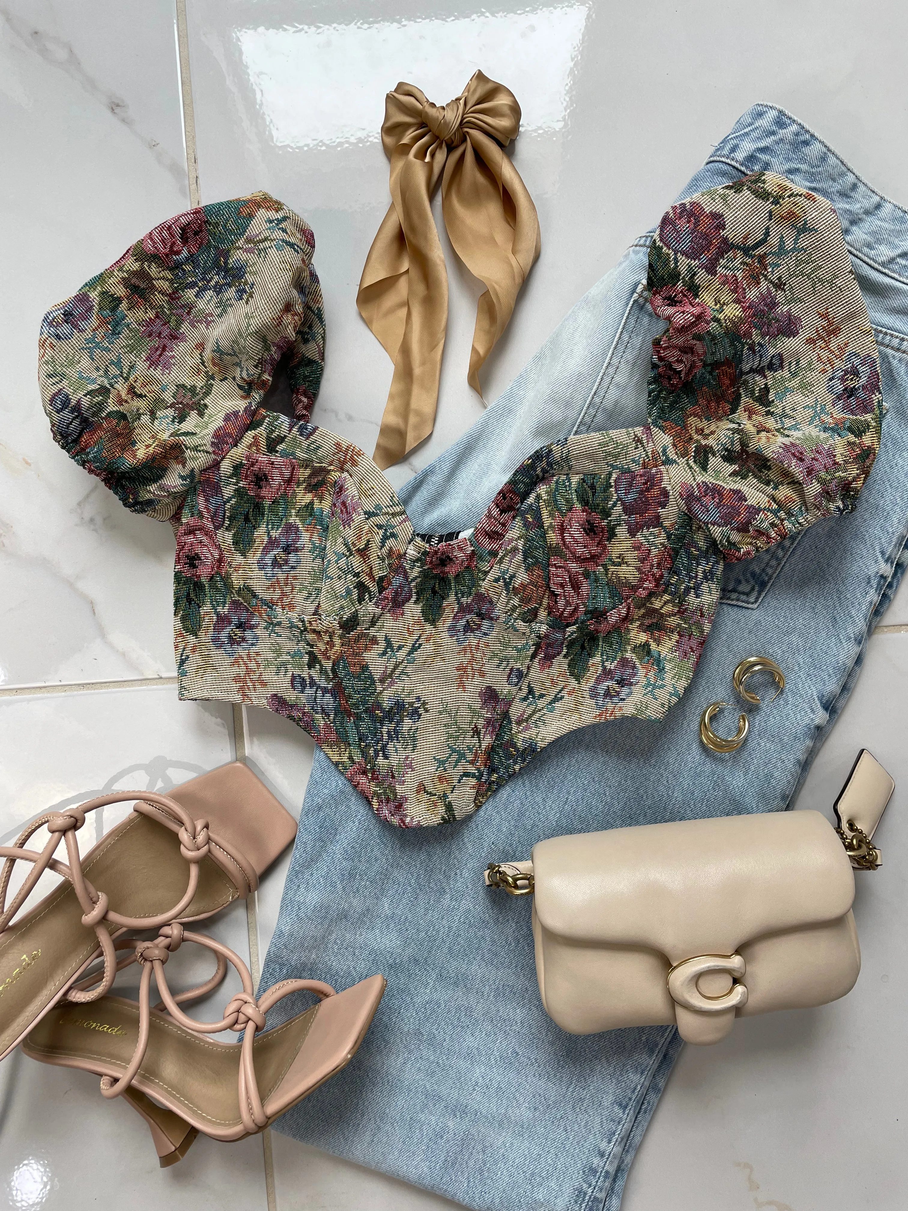 Sweet Romance- Top
